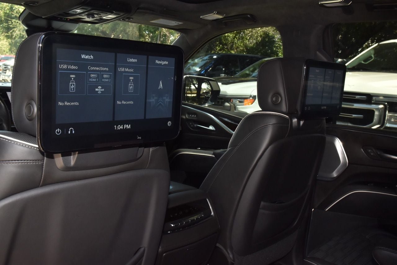 Used 2021 Cadillac Escalade Sport Platinum AWD/4WD image 19