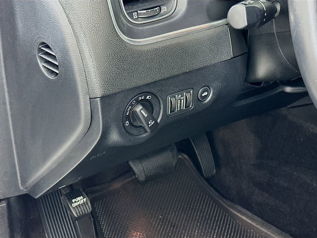 Used 2018 Dodge Charger SXT Plus image 10