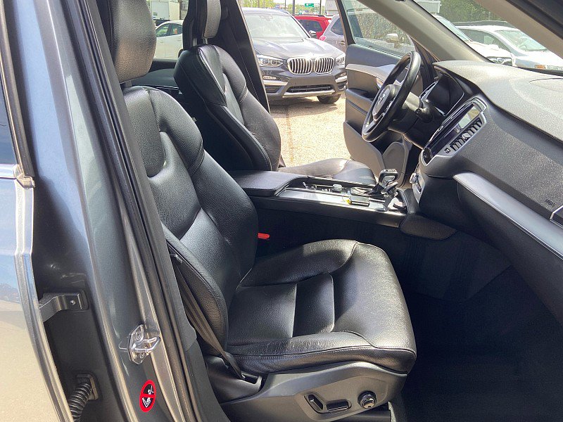 Used 2018 Volvo XC90 T5 Momentum w/ Convenience Package AWD/4WD image 24