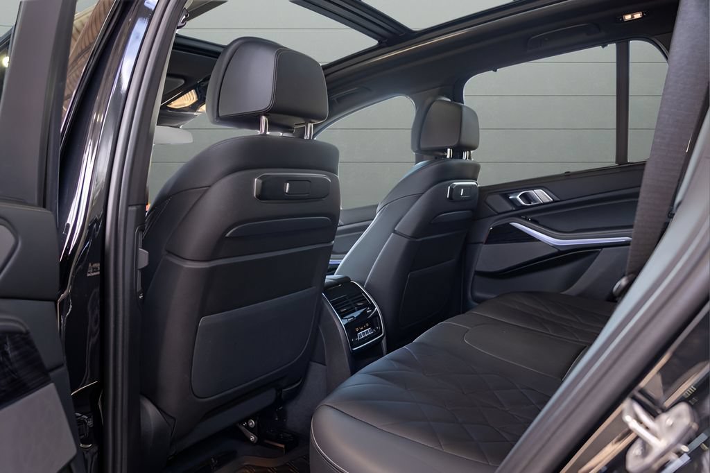 Used 2025 BMW X5 M60i w/ Executive Package AWD/4WD image 50