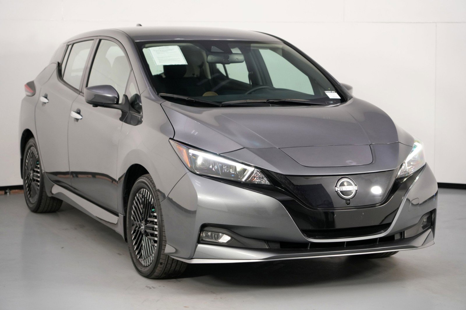 Used 2024 Nissan Leaf SV Plus image 48