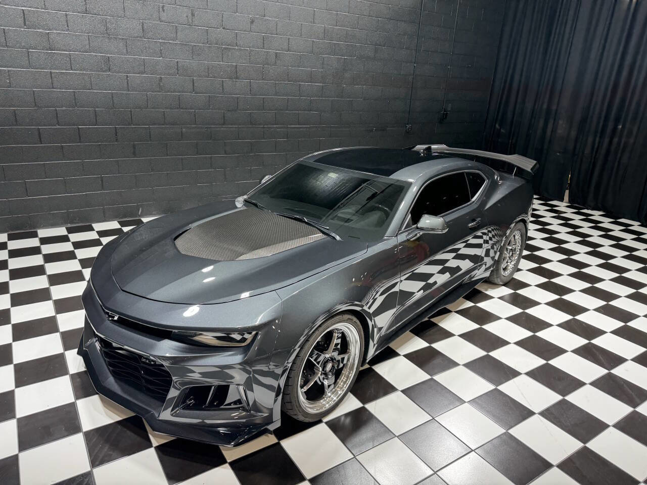 Used 2017 Chevrolet Camaro ZL1 image 9