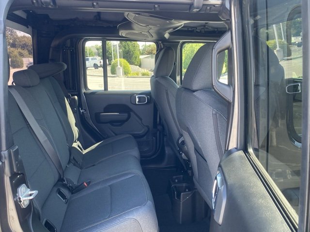 New 2025 Jeep Gladiator Sport image 30