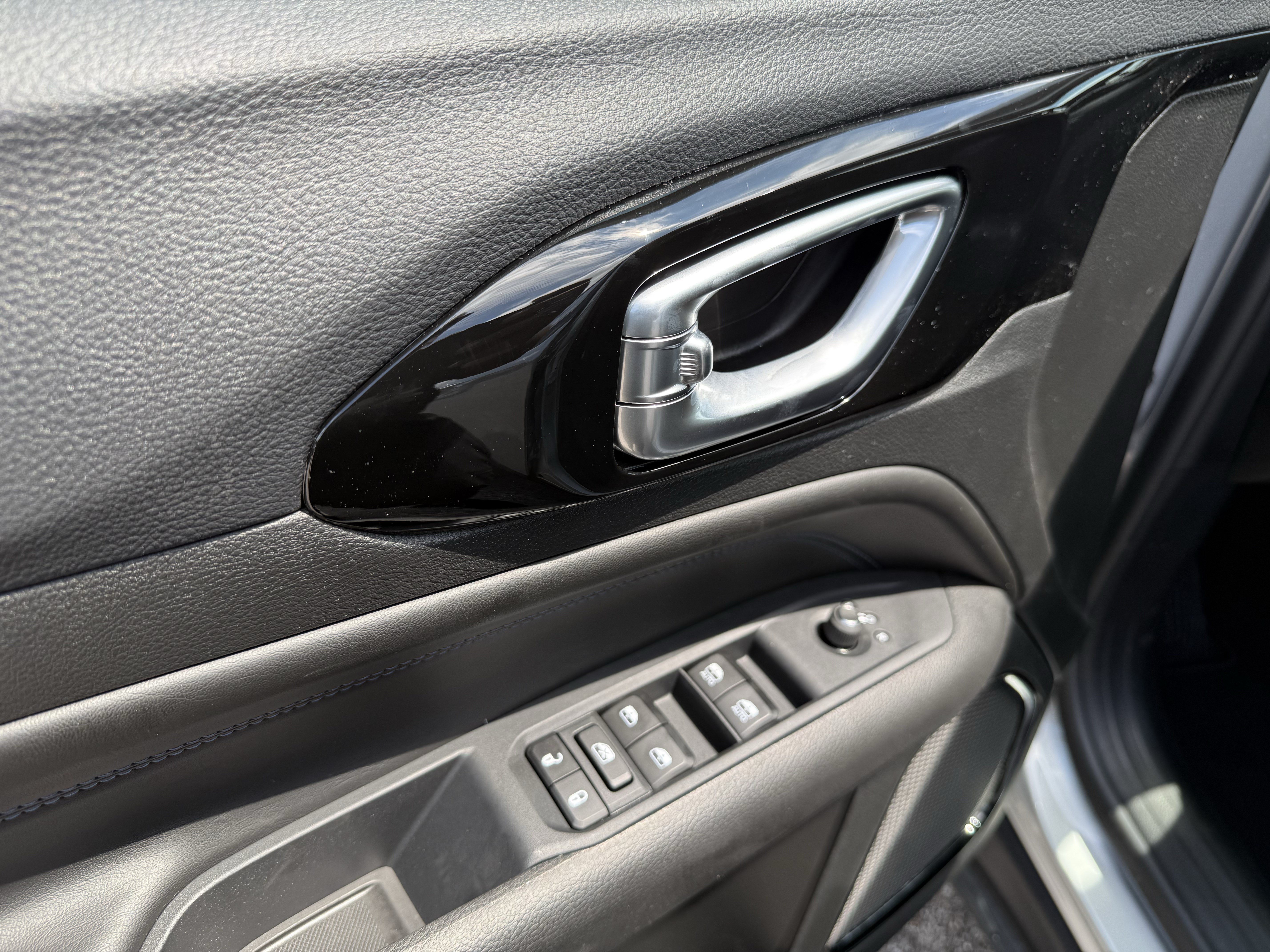 New 2026 Jeep Compass Latitude AWD/4WD image 15