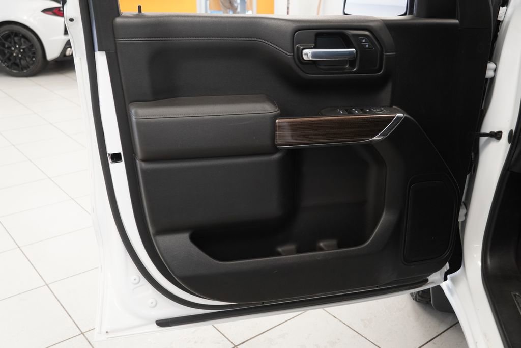 Used 2021 Chevrolet Silverado 1500 LT w/ Work Truck Package image 5