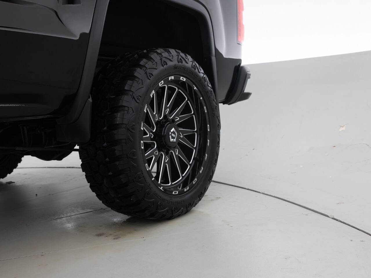 Used 2018 GMC Sierra 2500 SLT image 20