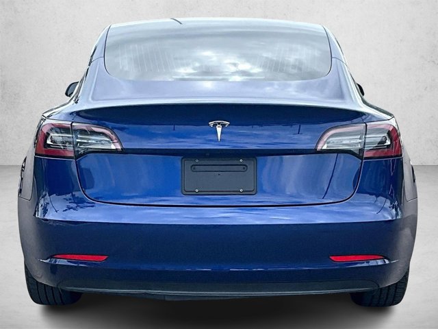 Used 2020 Tesla Model 3 Standard Range Plus image 4