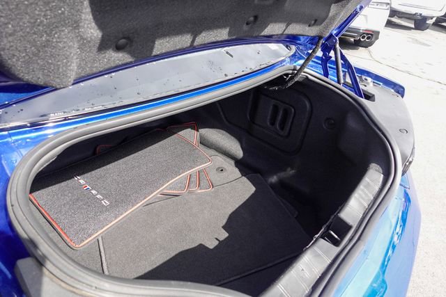 Used 2021 Chevrolet Camaro LT w/ RS Package image 28