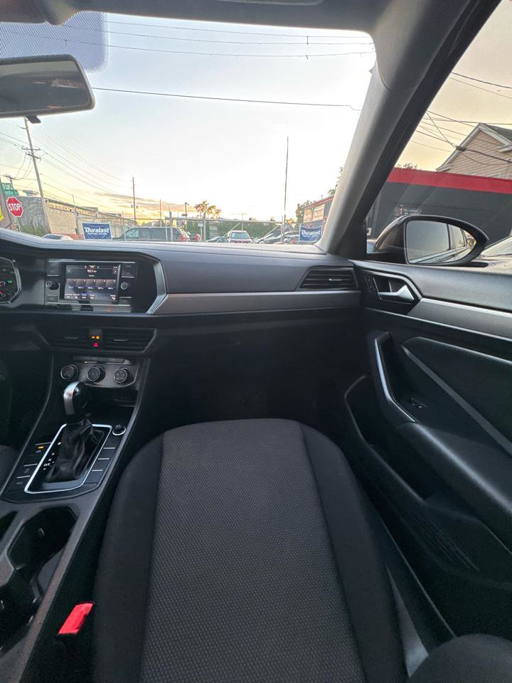 Used 2021 Volkswagen Jetta S w/ Driver Assistance Package image 29