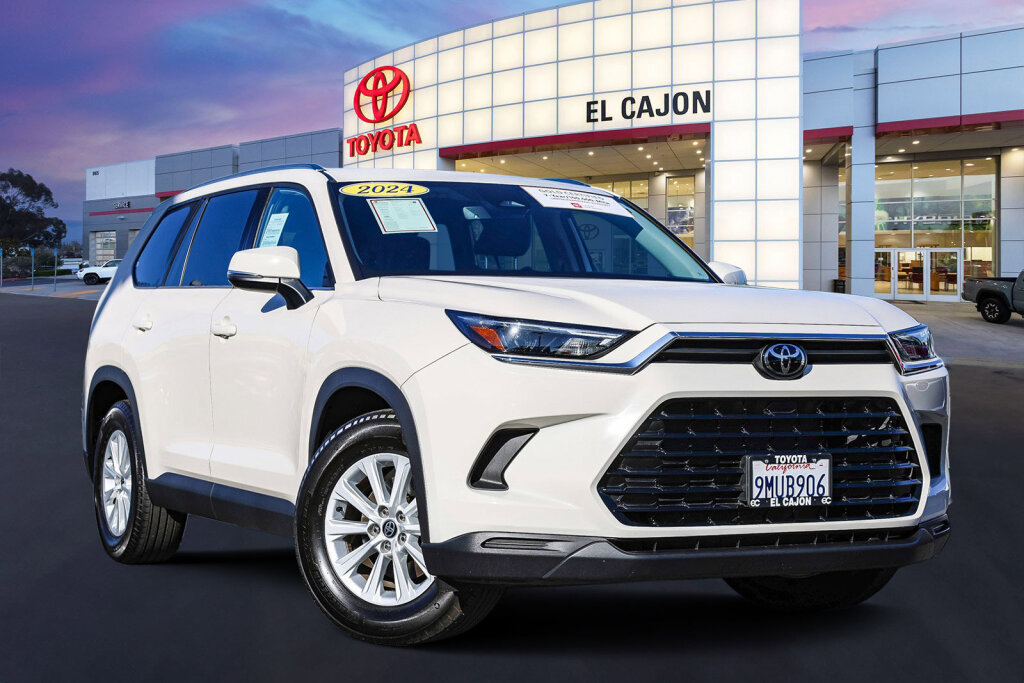 Certified 2024 Toyota Grand Highlander XLE image 1