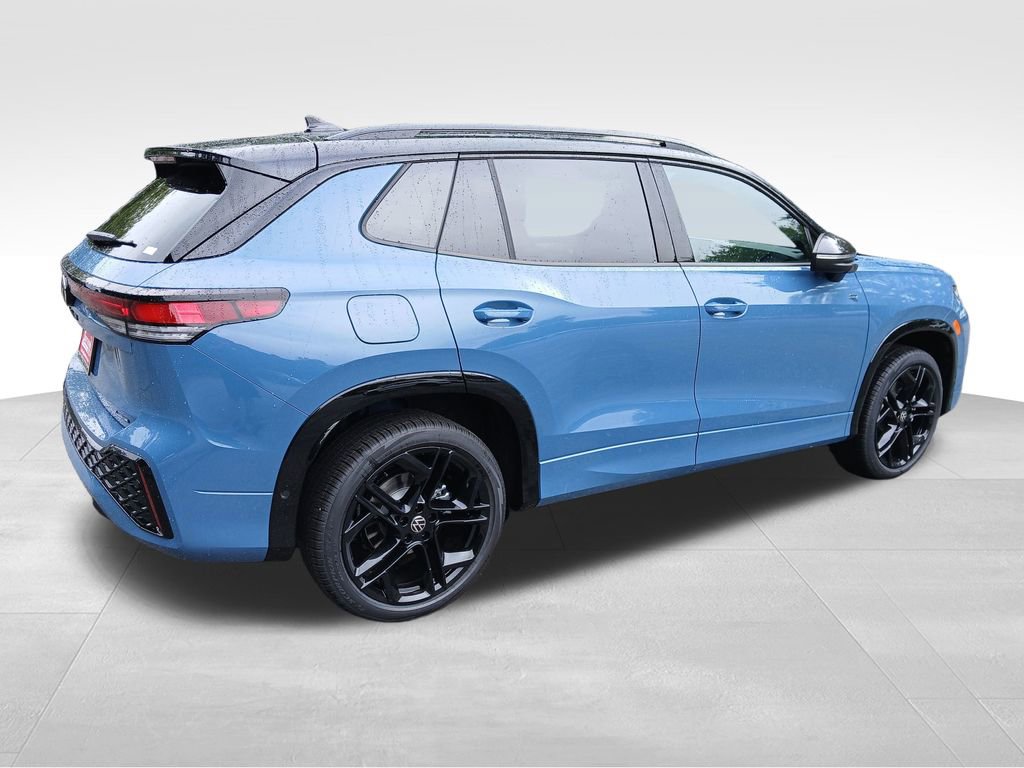 New 2025 Volkswagen Tiguan SE R-Line image 5