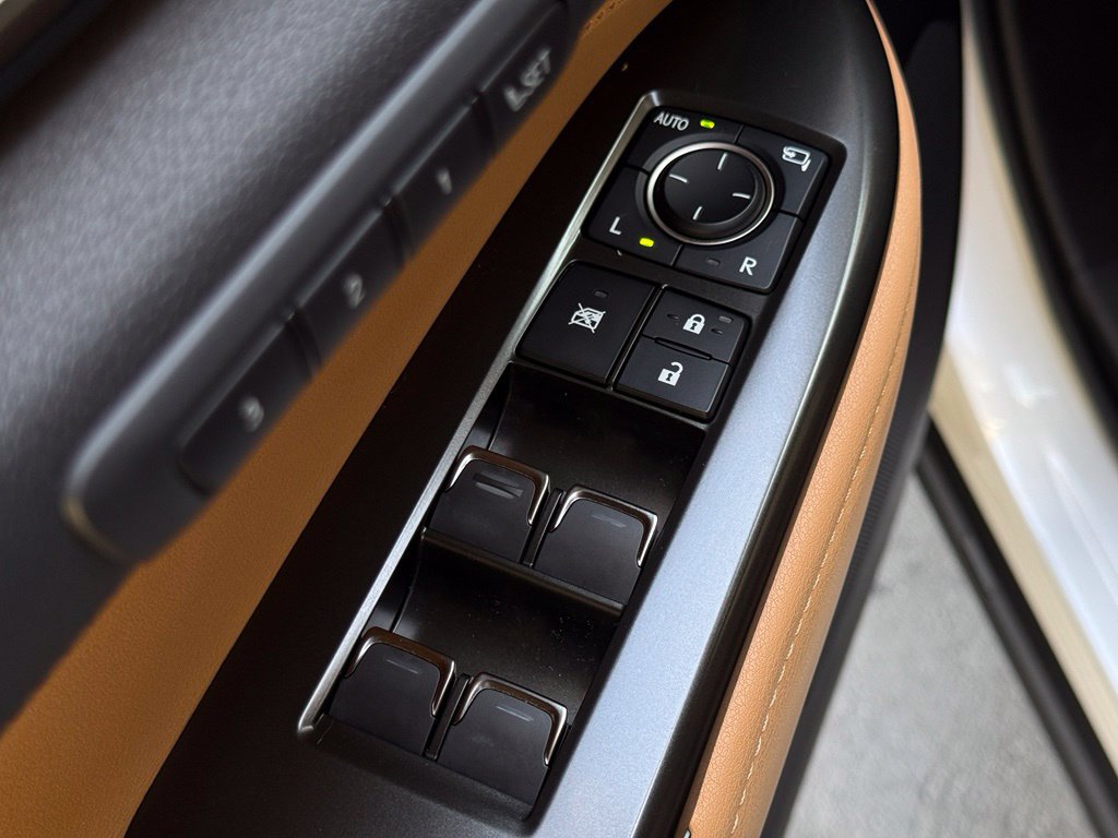 Certified 2024 Lexus NX 350h AWD image 30