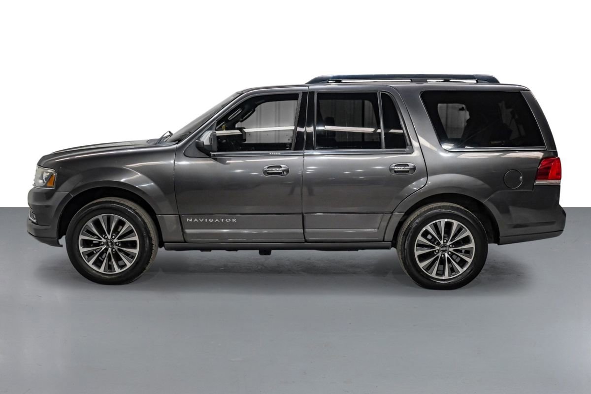 Used 2016 Lincoln Navigator Select image 7