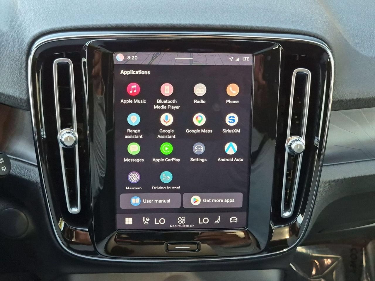 Certified 2023 Volvo XC40 Recharge Ultimate AWD/4WD image 17
