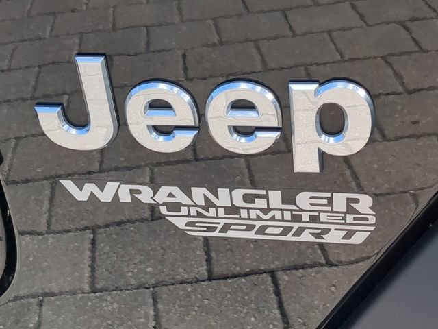 Used 2021 Jeep Wrangler Unlimited Sport image 9