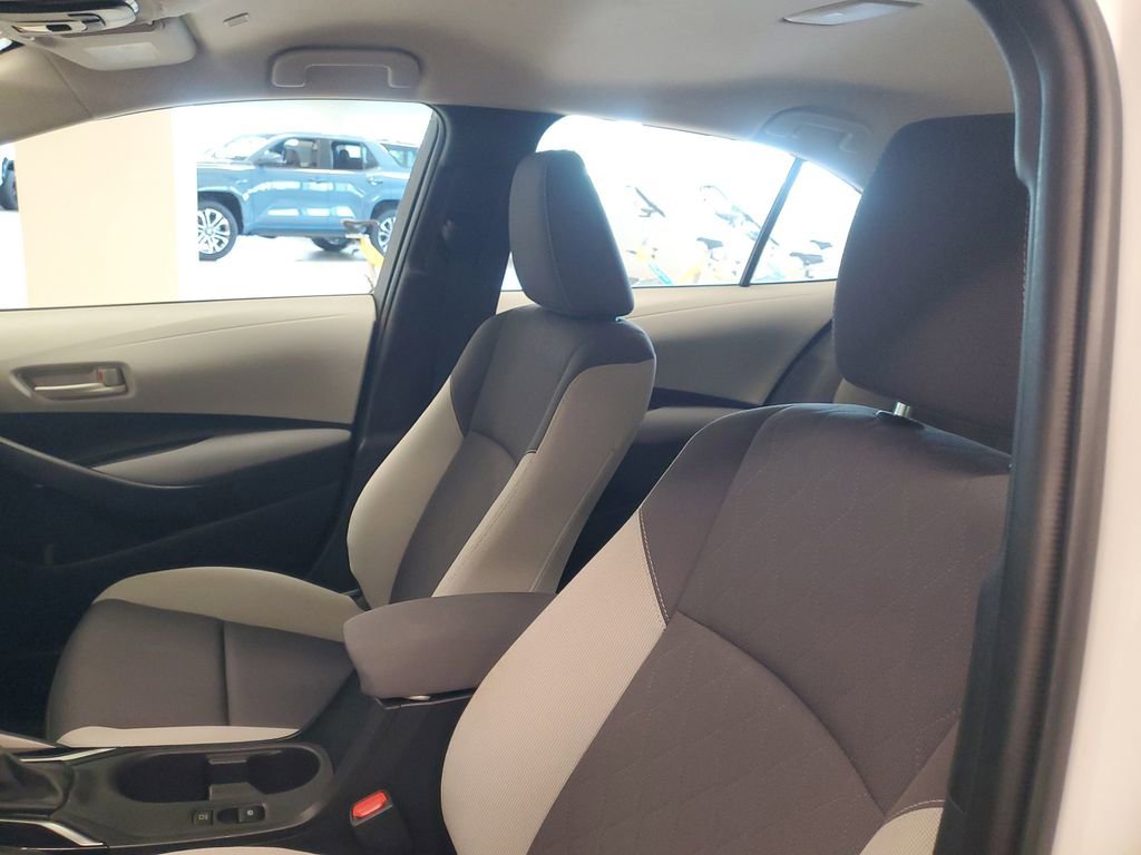 Used 2023 Toyota Corolla LE image 16