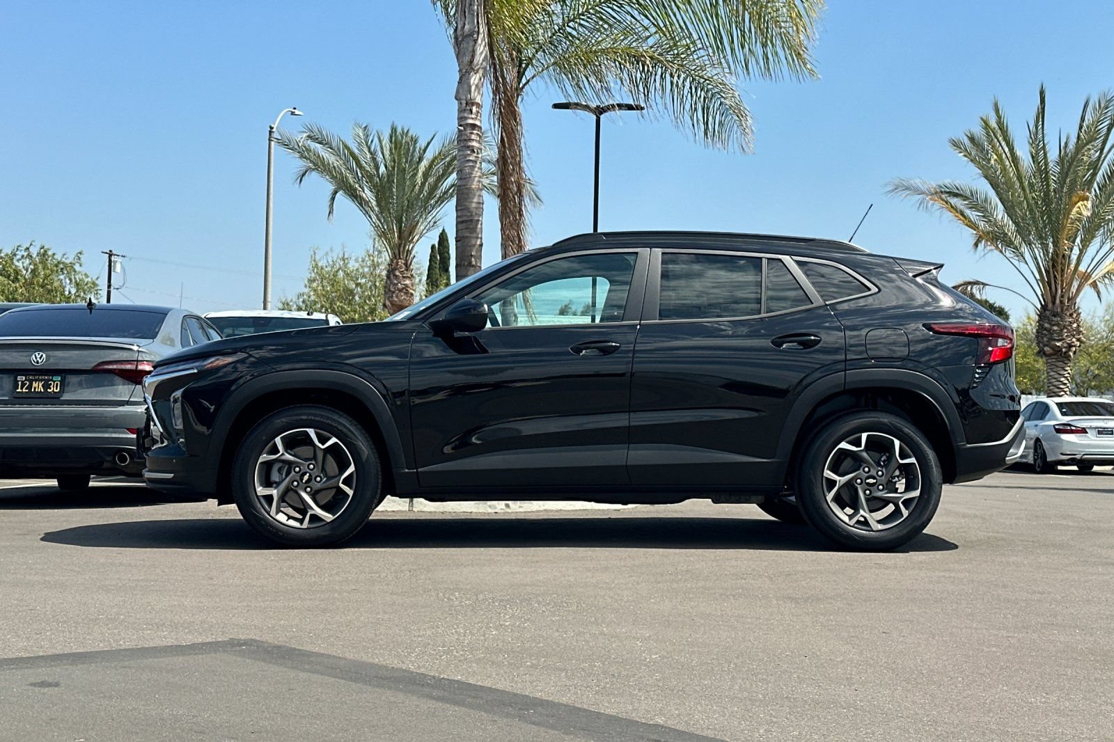 New 2026 Chevrolet Trax LT FWD image 7
