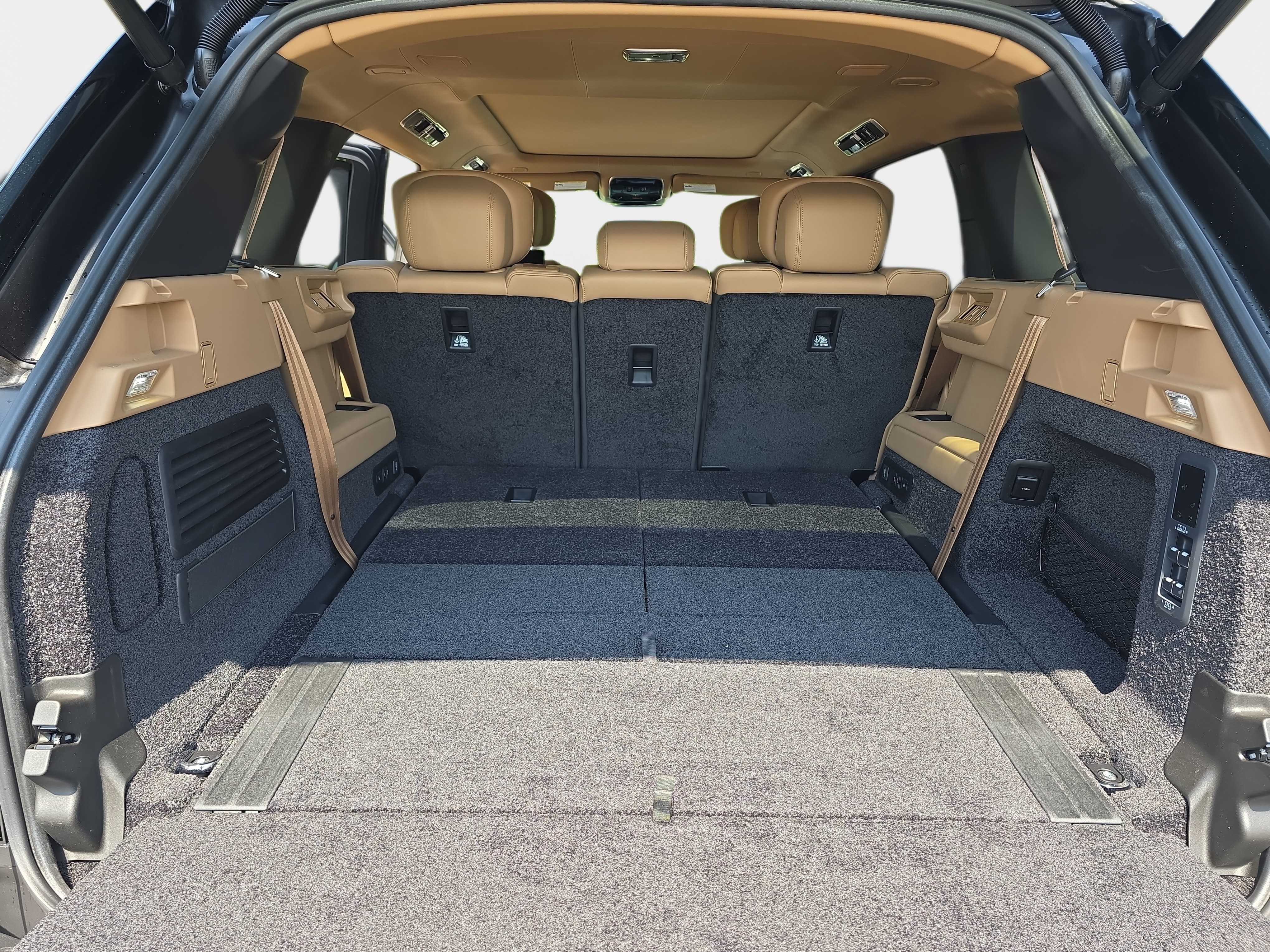 New 2026 Land Rover Range Rover Long Wheelbase Autobiography AWD/4WD image 14