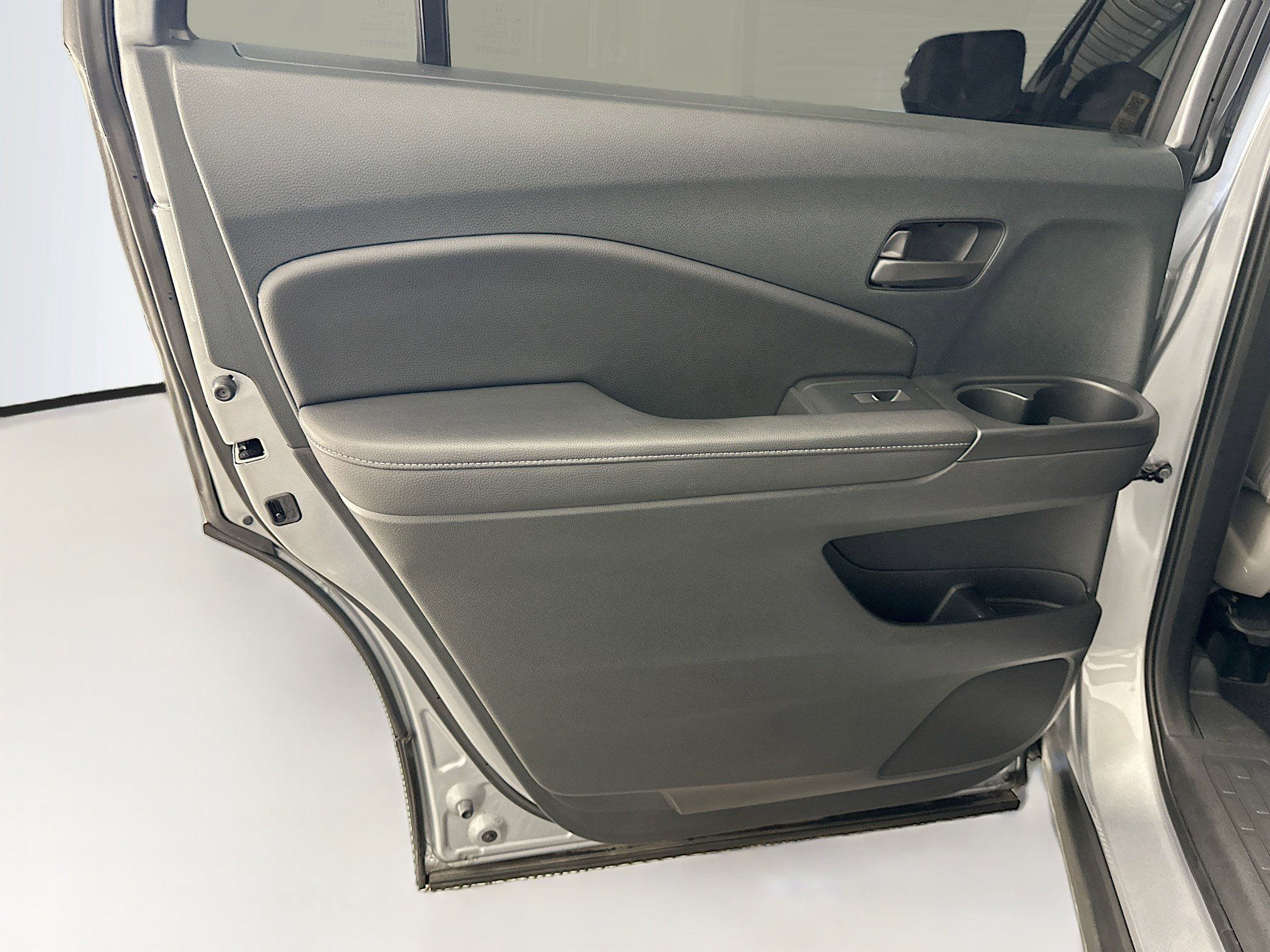 Used 2023 Honda Passport EX-L image 27
