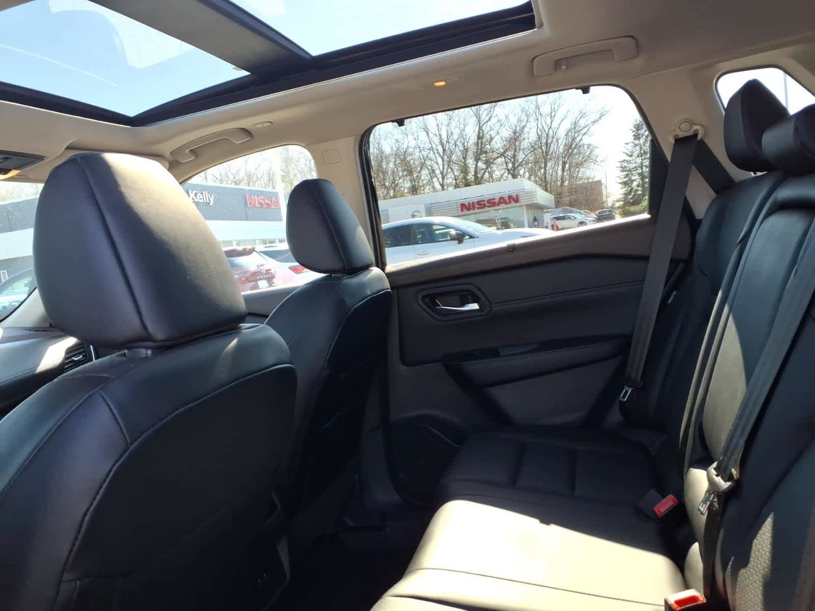 Certified 2023 Nissan Rogue SV w/ SV Premium B Package image 18