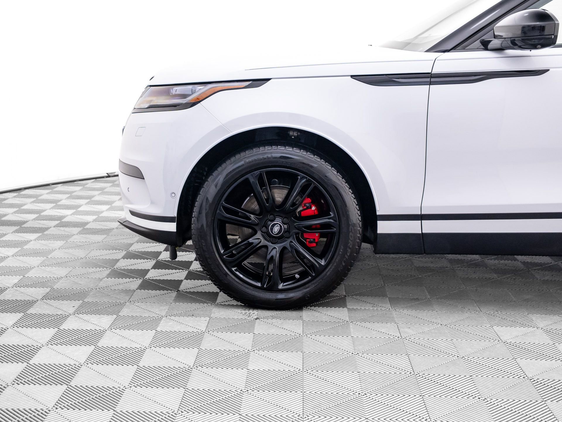 Used 2021 Land Rover Range Rover Velar S image 35