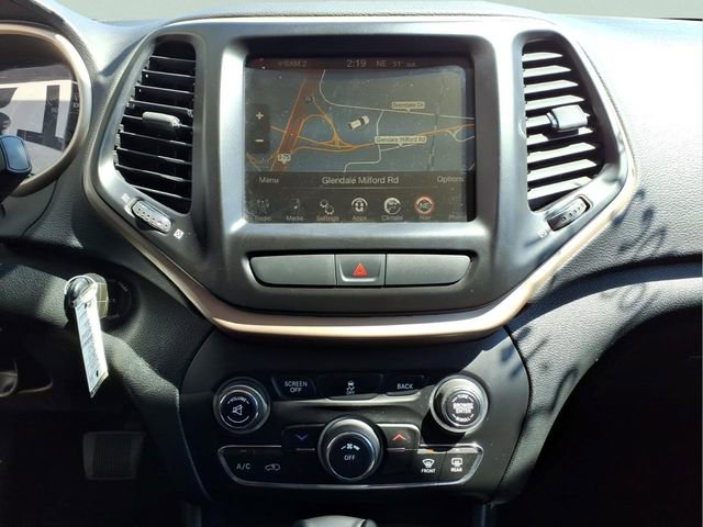 Used 2016 Jeep Cherokee Latitude image 18