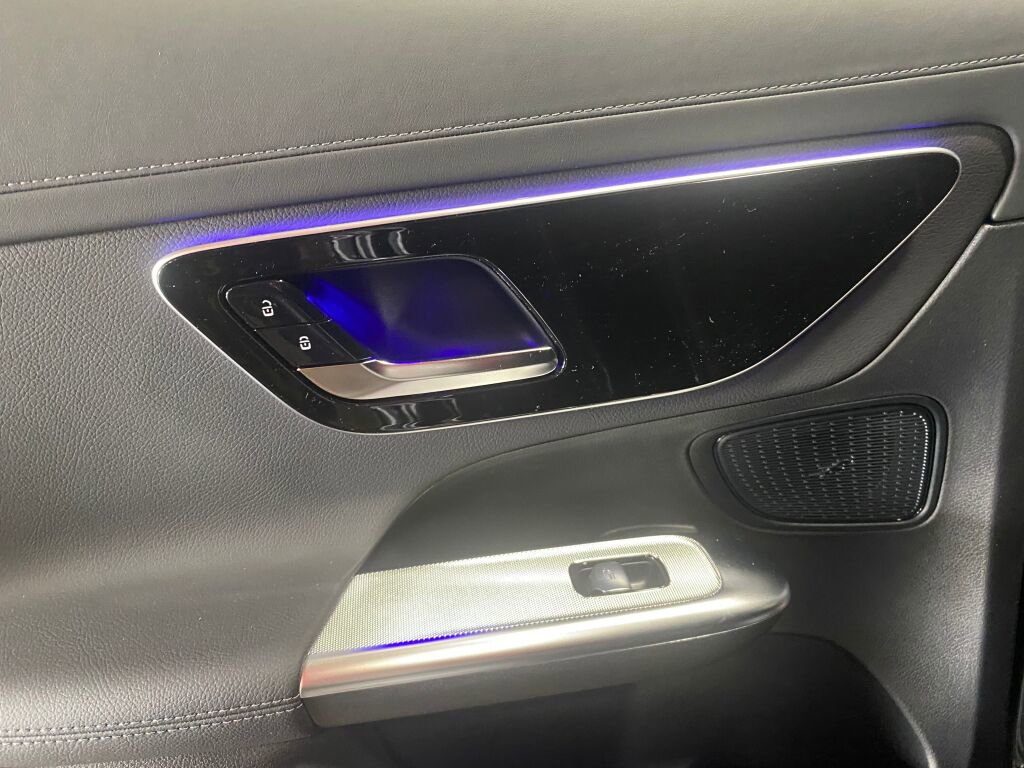 New 2026 Mercedes-Benz GLC 300 GLC 300 image 17