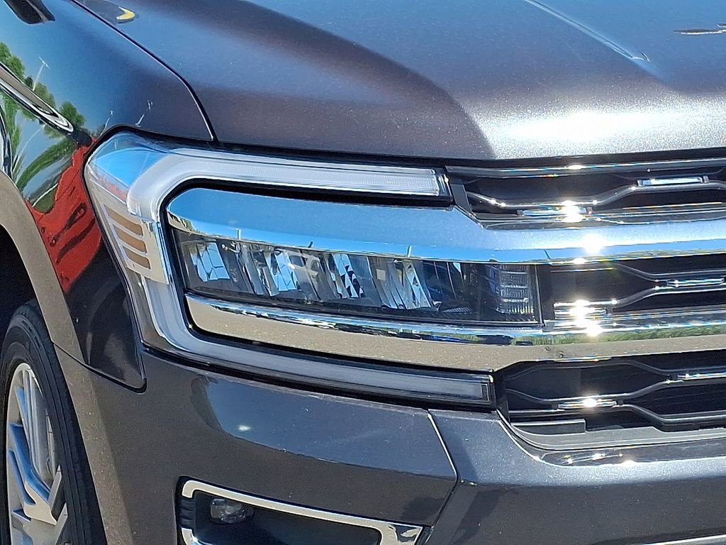Used 2024 Ford Expedition Max Limited AWD/4WD image 10