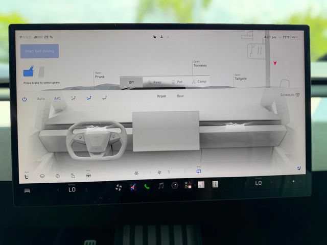Used 2024 Tesla Cybertruck AWD Crew Cab image 42