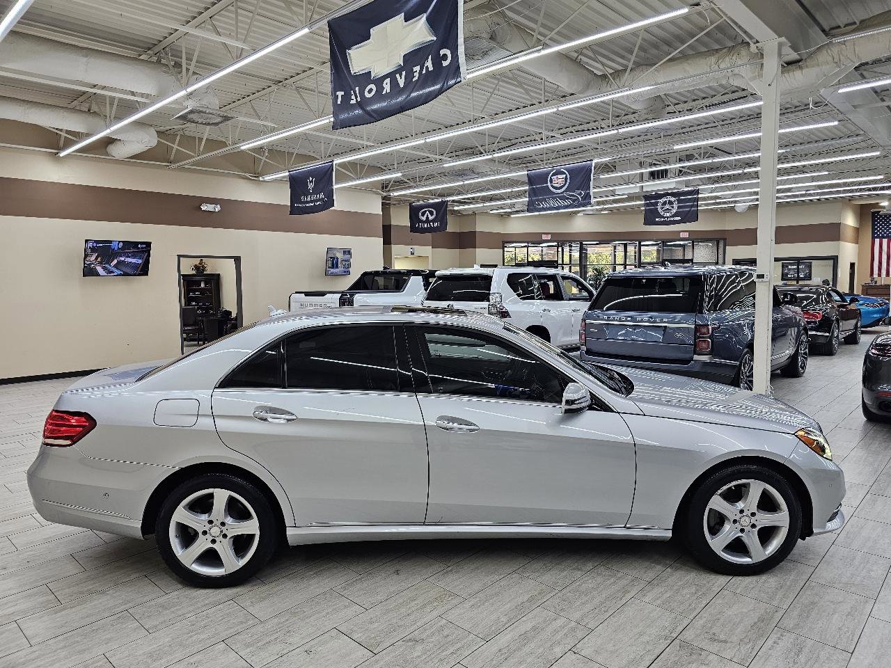 Used 2014 Mercedes-Benz E 350 Sedan image 6