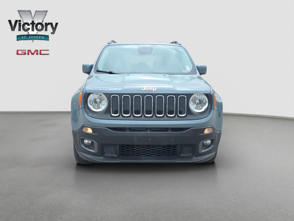 Used 2017 Jeep Renegade Latitude w/ Cold Weather Group AWD/4WD image 2