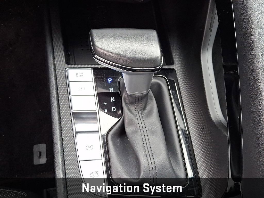 Used 2023 Hyundai Elantra Limited w/ Preferred Accessory Package image 15