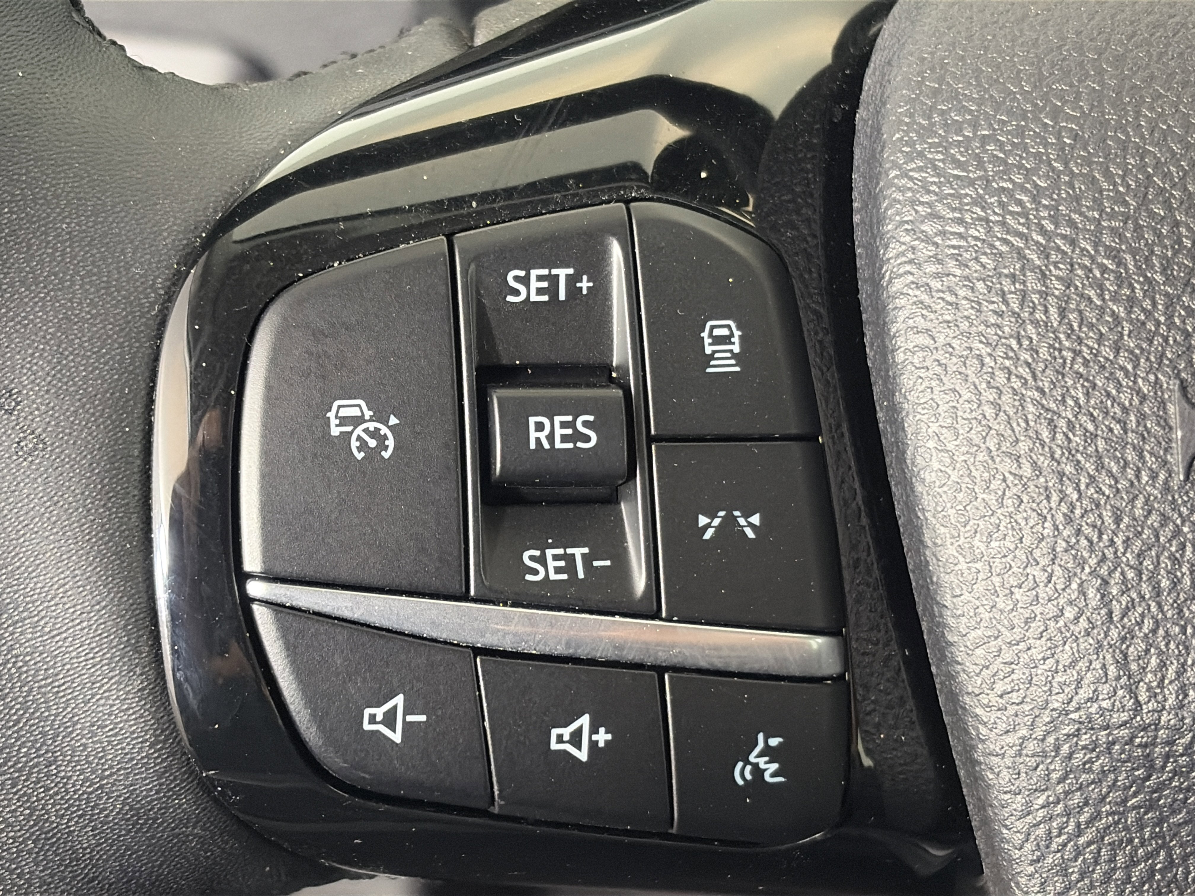 Used 2023 Ford Escape Active w/ Tech Pack #2 AWD/4WD image 29