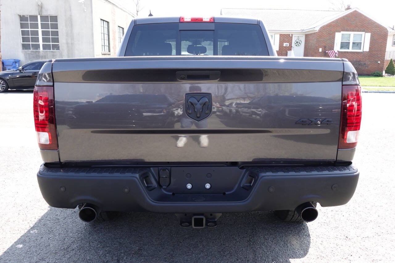 Used 2023 RAM 1500 Classic Warlock AWD/4WD image 9