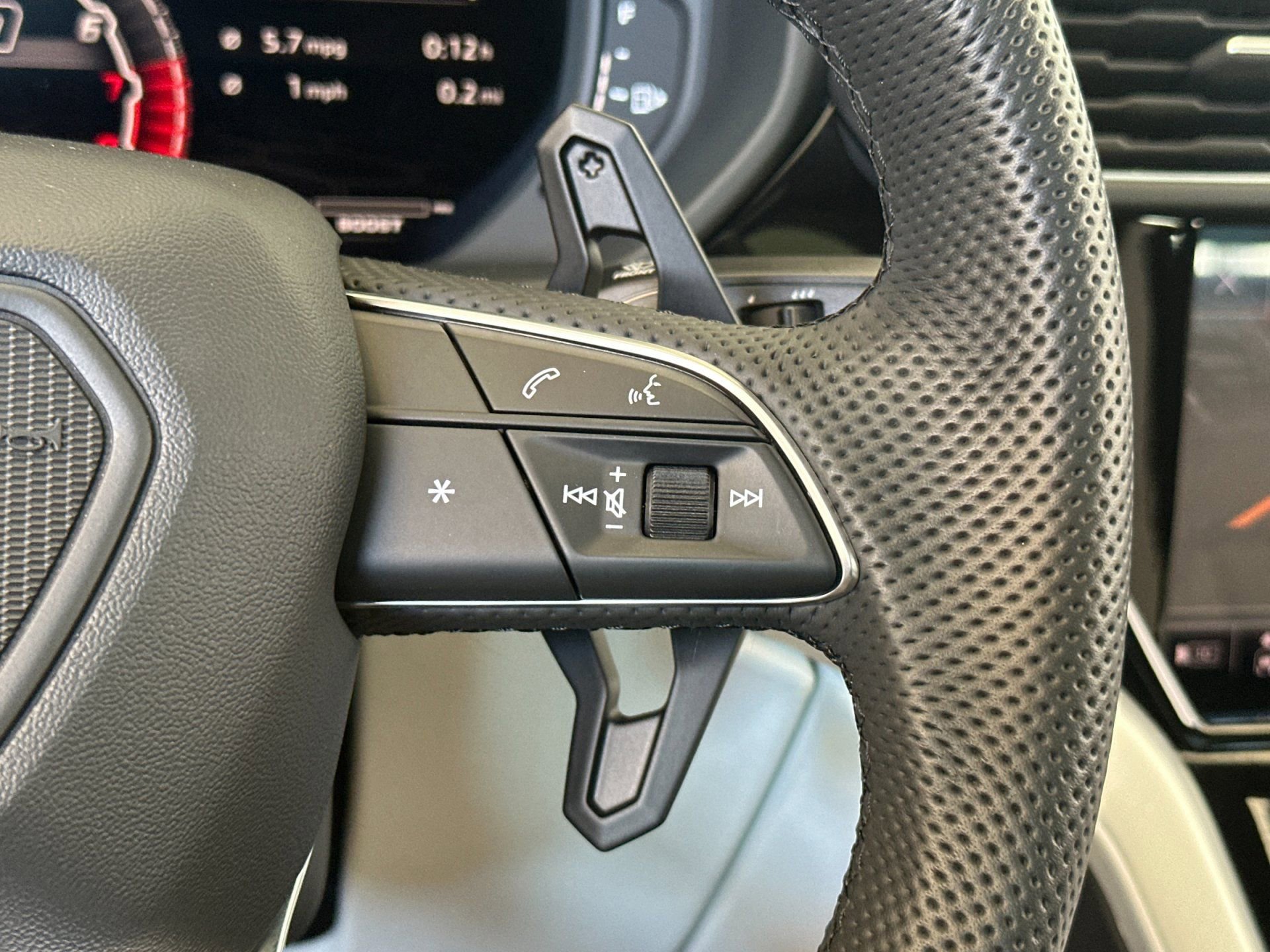 Used 2020 Lamborghini Urus image 30