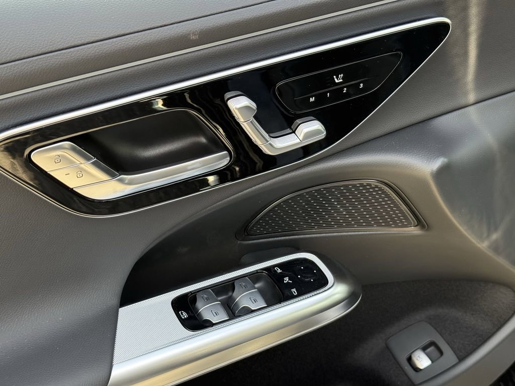 New 2026 Mercedes-Benz E 350 4MATIC Sedan image 15