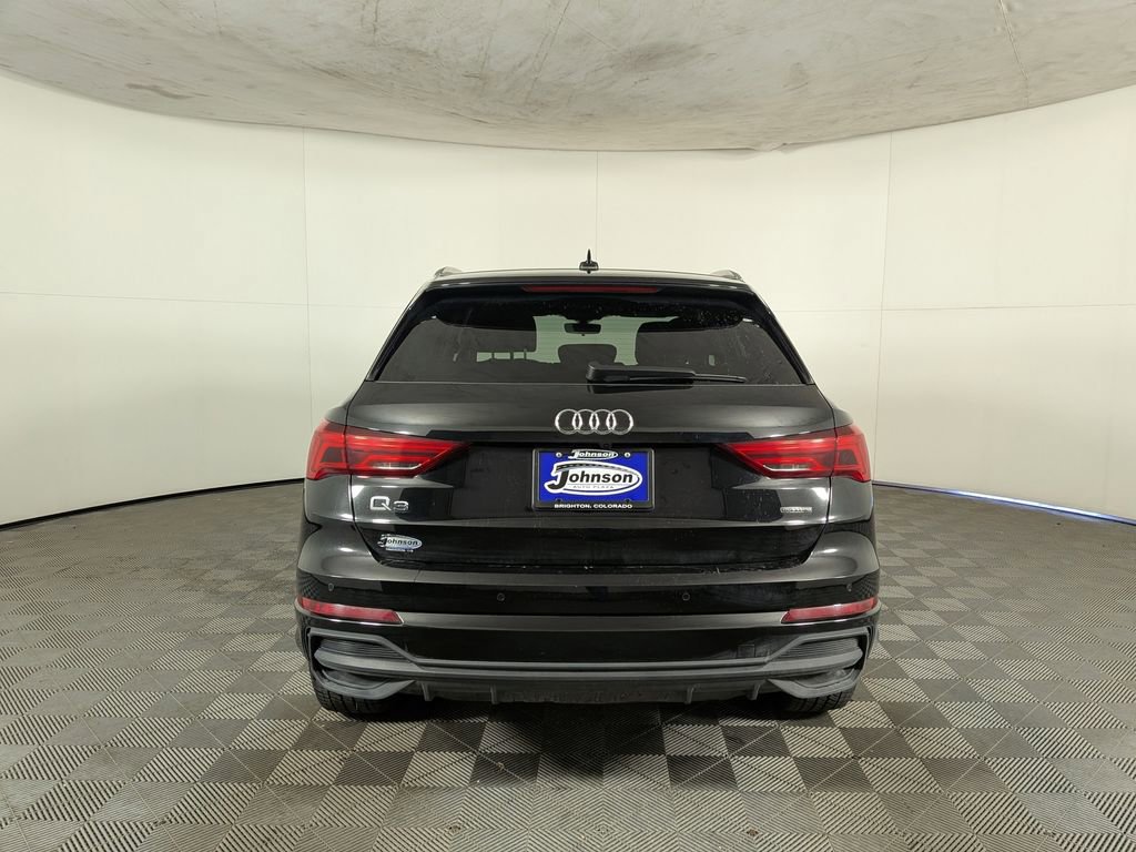 Used 2025 Audi Q3 2.0T Premium image 8