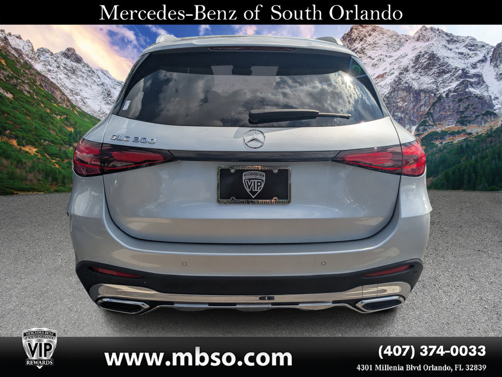 Used 2023 Mercedes-Benz GLC 300 w/ AMG Line image 18