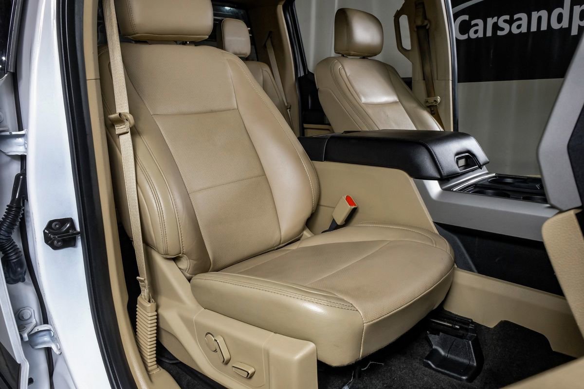 Used 2017 Ford F250 Lariat w/ Chrome Package image 29