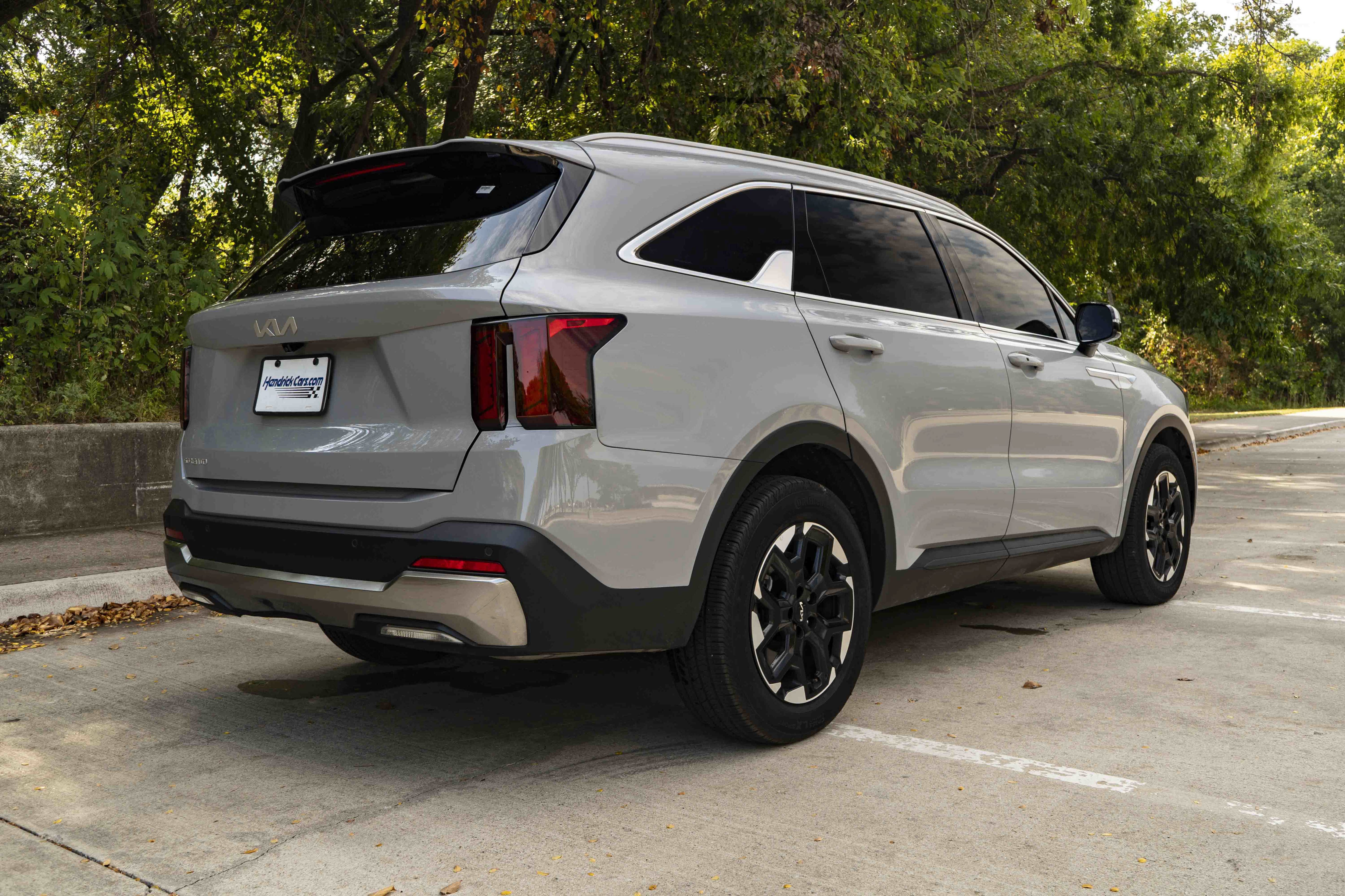 Used 2026 Kia Sorento S w/ S Panoramic Sunroof Package FWD image 9