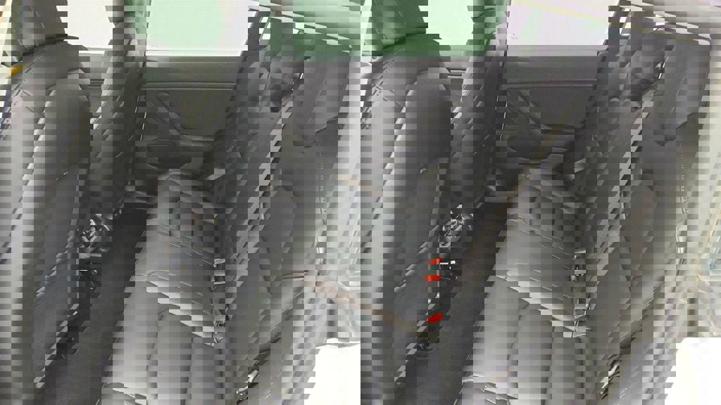 Used 2020 Tesla Model 3 Long Range image 26