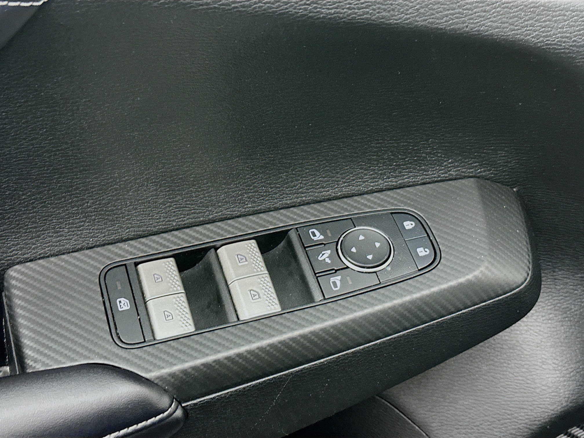 Used 2023 Mitsubishi Outlander SE FWD image 13