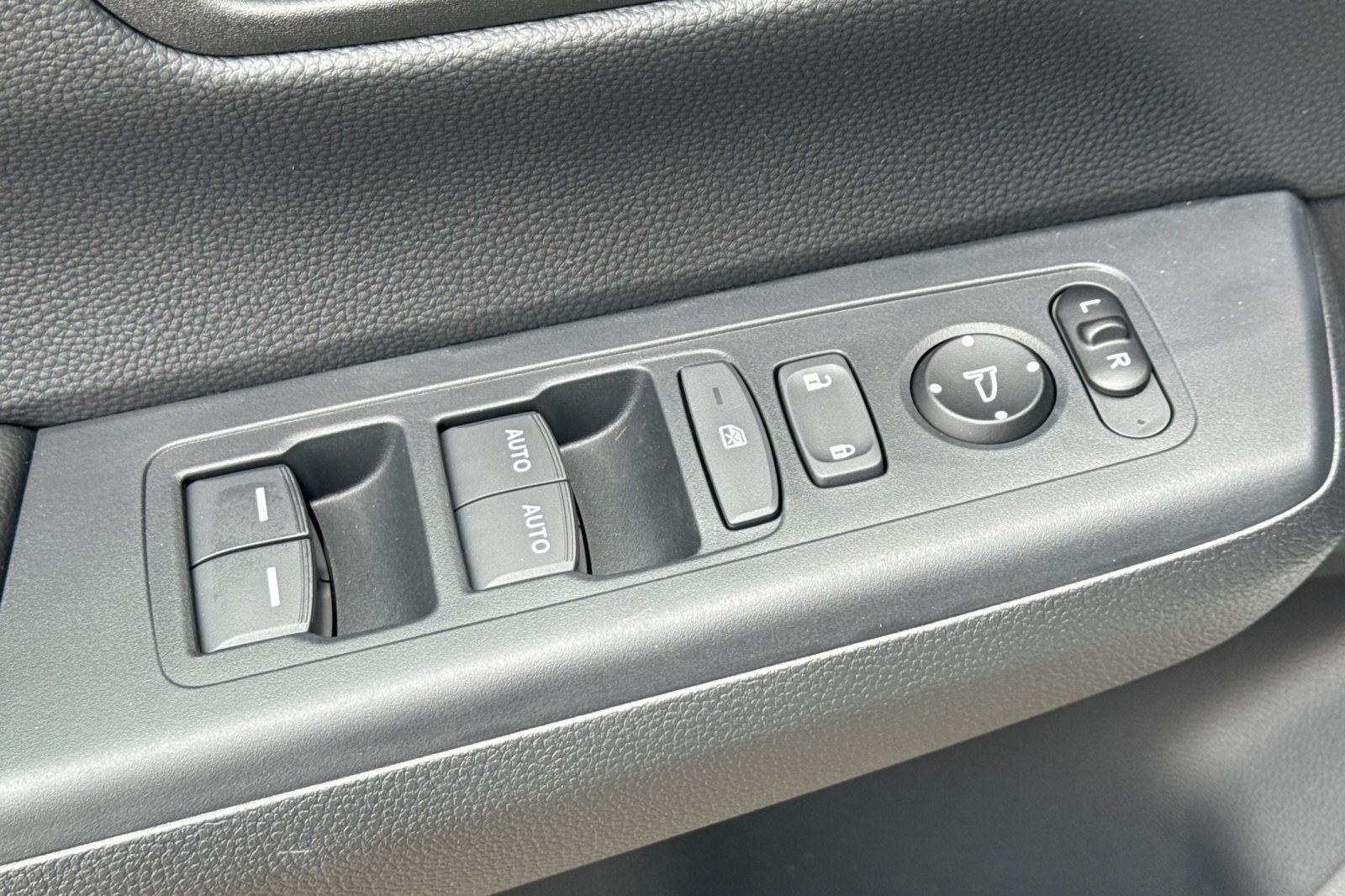New 2027 Honda CR-V TrailSport image 12