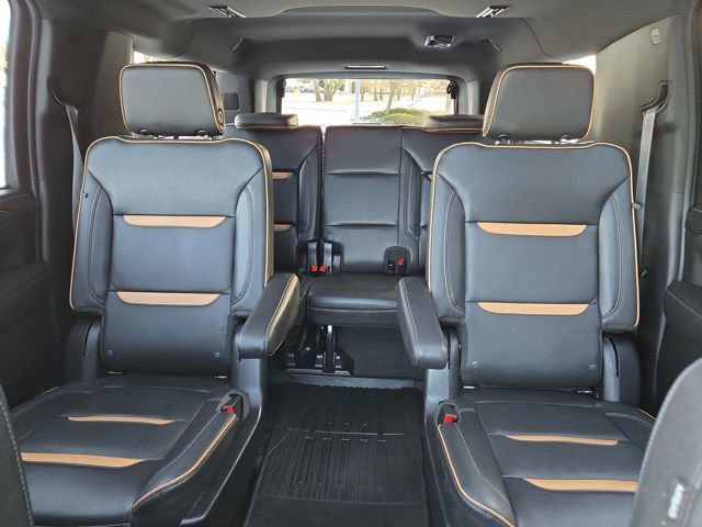 Used 2023 GMC Yukon XL AT4 w/ AT4 Premium Plus Package image 32