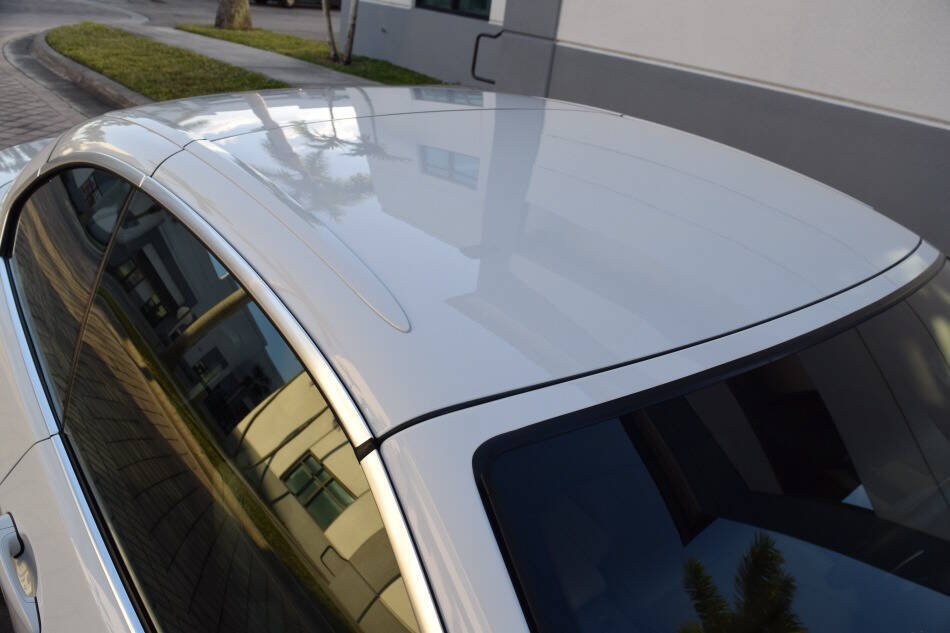 Used 2011 BMW M3 Convertible RWD image 29