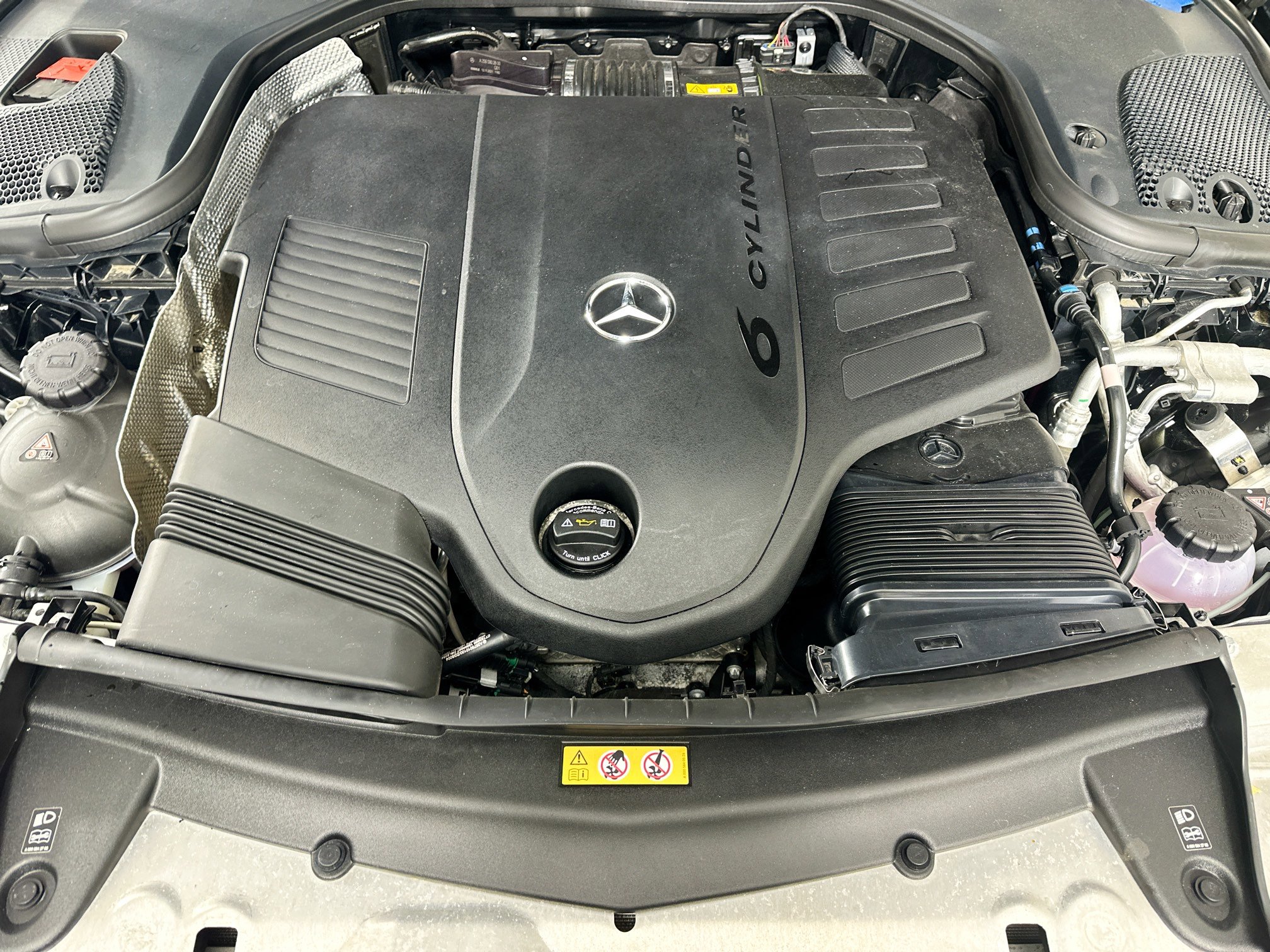 Certified 2022 Mercedes-Benz E 450 4MATIC Sedan image 36
