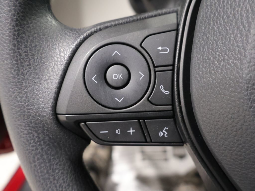 Used 2025 Toyota Corolla LE FWD image 35