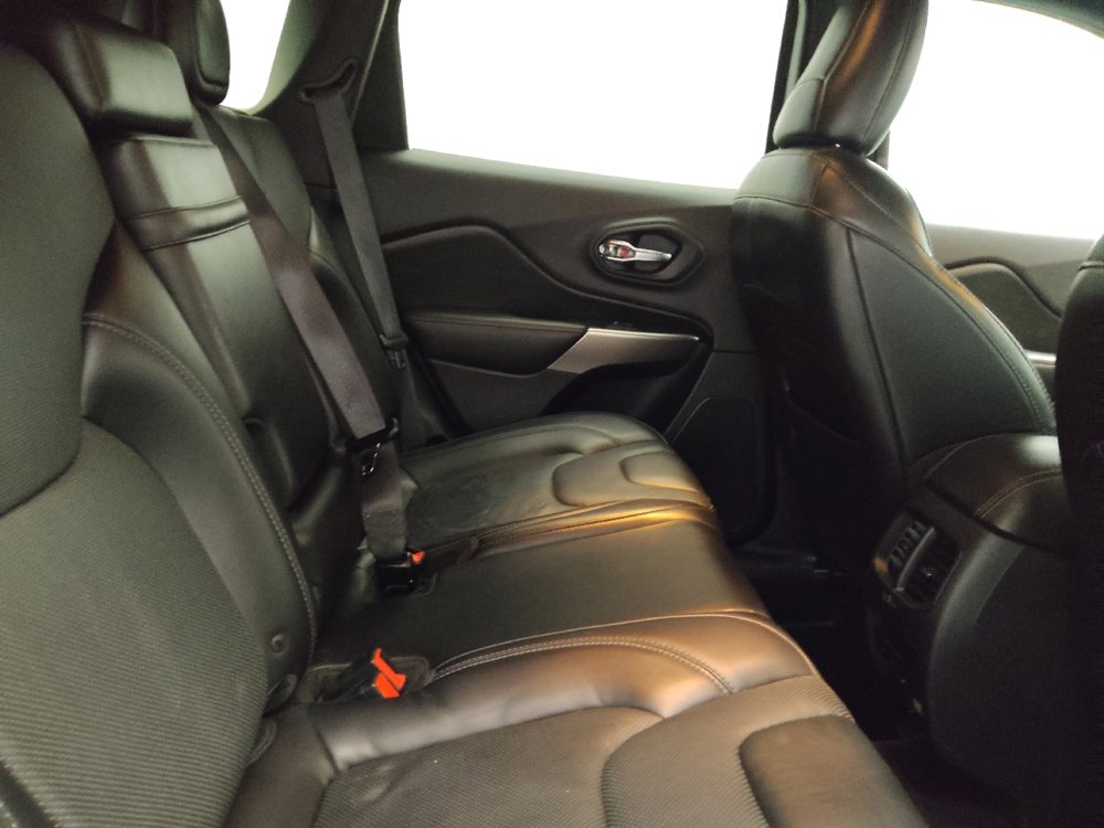 Used 2019 Jeep Cherokee High Altitude image 19