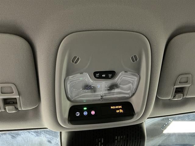 New 2027 Chevrolet Bolt LT w/ Comfort Package FWD image 18