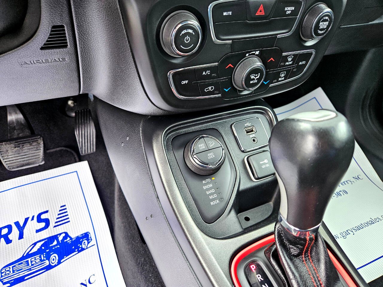Used 2018 Jeep Compass Trailhawk w/ Cold Weather Group image 20